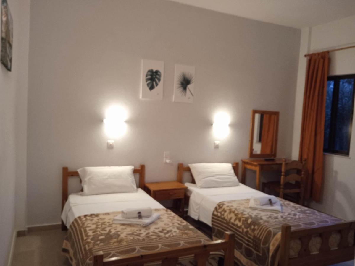 Villa Kaloudis Rooms Ájos Jeórjos Eksteriør bilde